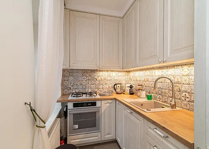 Old Town On Quiet Private Street