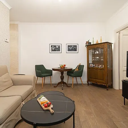 Old Town On Quiet Private Street Appartement *